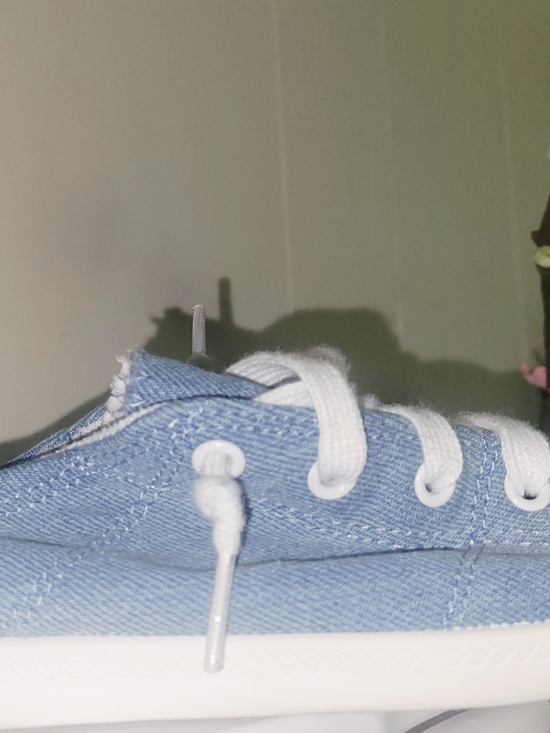 Time and Tru Denim Blue Canvas Sneakers with Floral Heel Accent - Picture 4 of 6